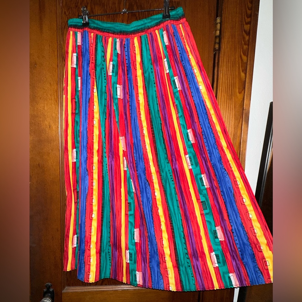 Funky Pleated Skirt
